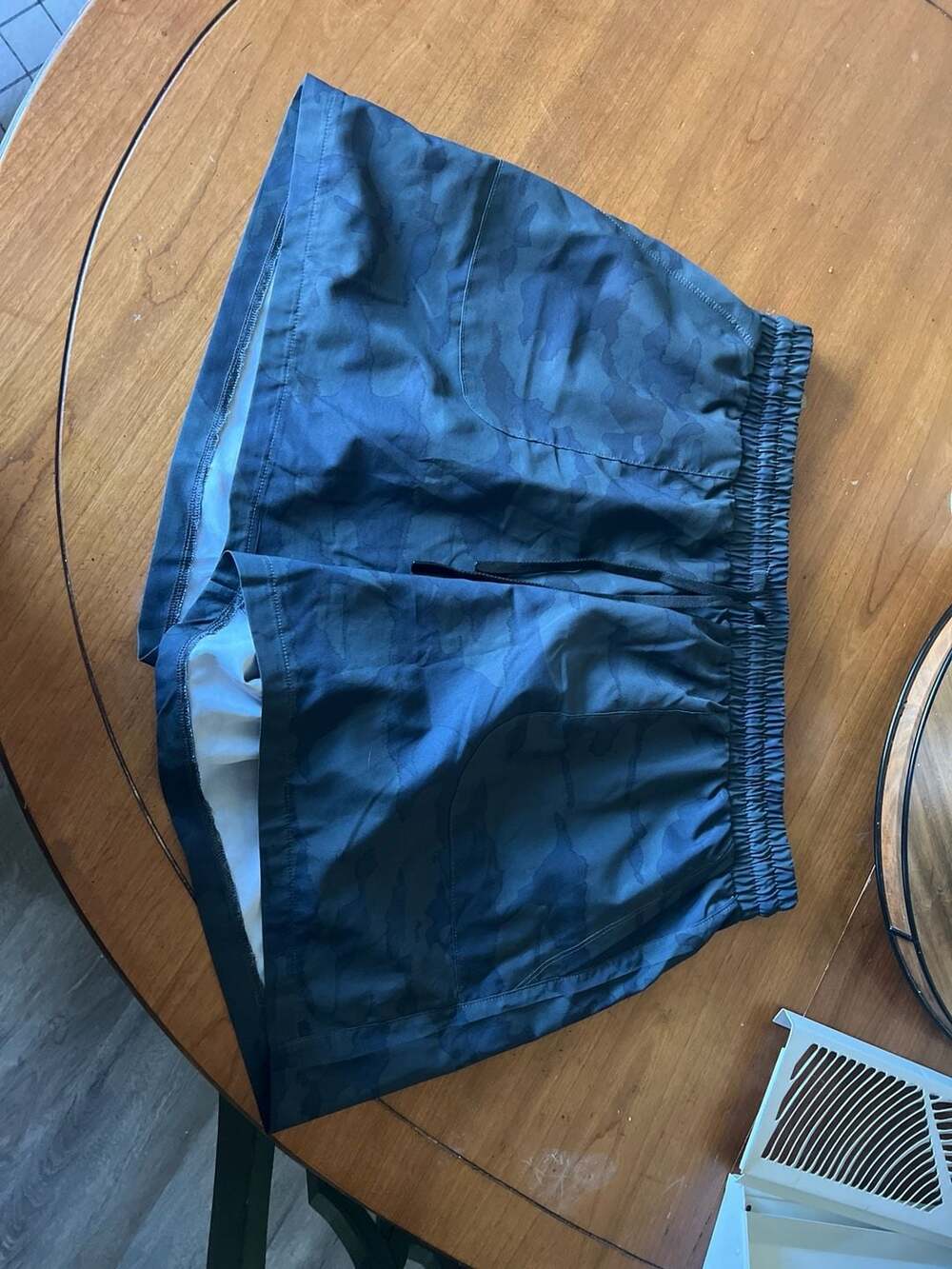 Mono B Camo Print Active Shorts with Pockets Size 1XL